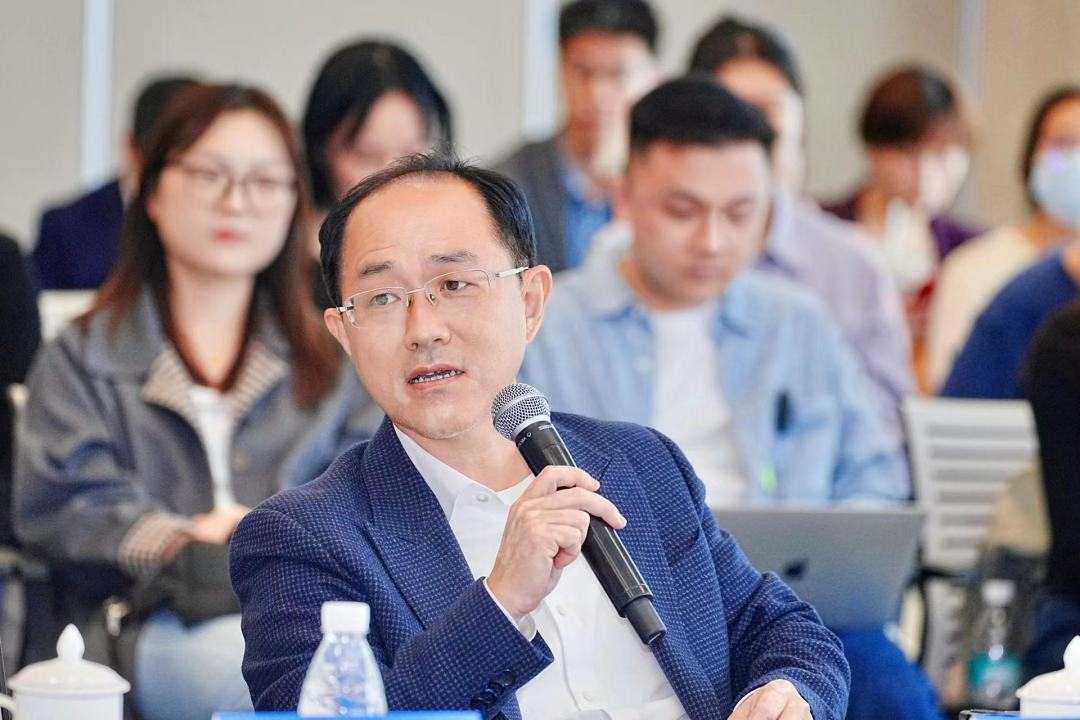 瘦身减负、不务正业……这些“大佬”为啥这么说？