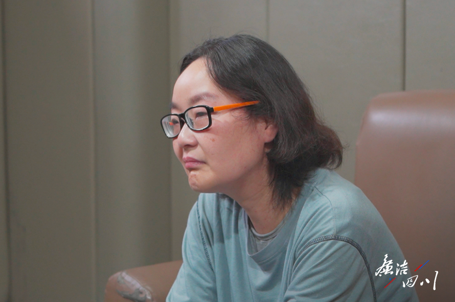 落马女干部被判13年！热衷名牌包，一年在美容院充值70万