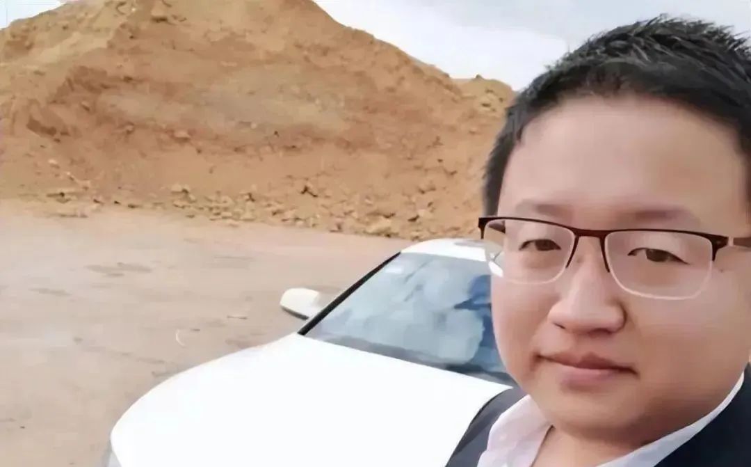 山东小伙娶非洲富家女，岳父要1000元彩礼，小伙给1万，岳父一把抱住女婿：好样的 ...