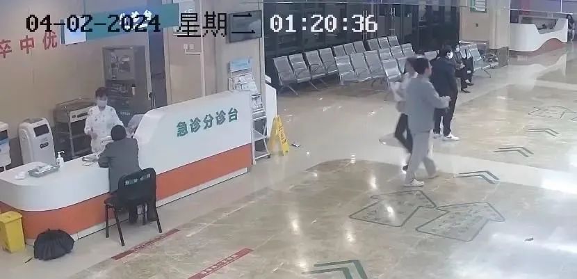 警惕！突然暴增！有医院一晚接诊近30例！医生提醒→