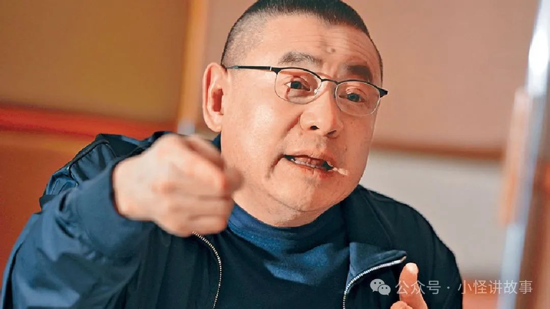 一条裤子26万买100条，一周买5辆法拉利，送给小女儿16克拉钻石，4亿买4套豪宅放名画 . ...
