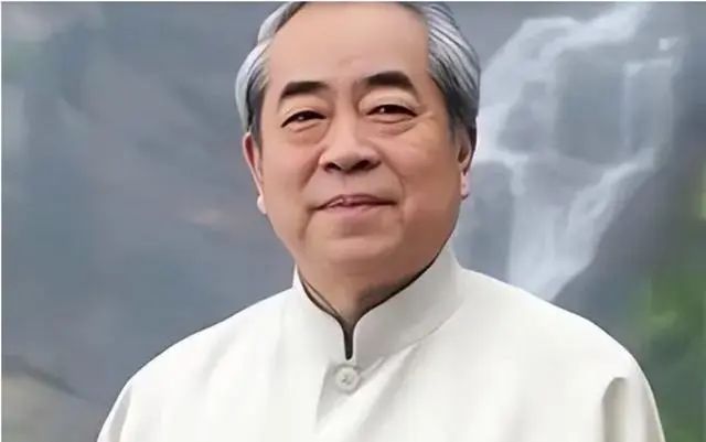 86岁的他官宣四婚！小50岁新婚妻子照片公布