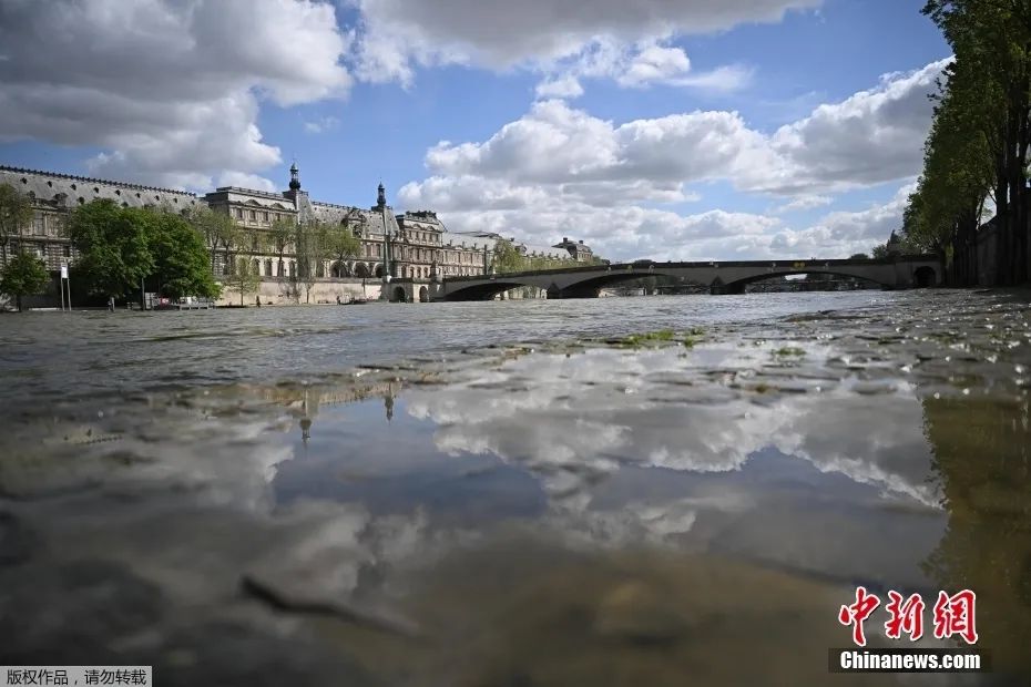 100天后，巴黎奥运会即将于塞纳河上拉开帷幕。这场在“世界浪漫之都”举办的体育盛事，有不少新的亮点。巴黎的办赛准备工作接近尾声，但依然有包括安保在内的挑战需要应对。塞纳河夜景。图片来源：icphoto赛场内外不 ...