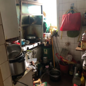 北京闺女怒砸公职父母长安街房产，我算搞懂了为啥有些人注定吃苦… ... ...