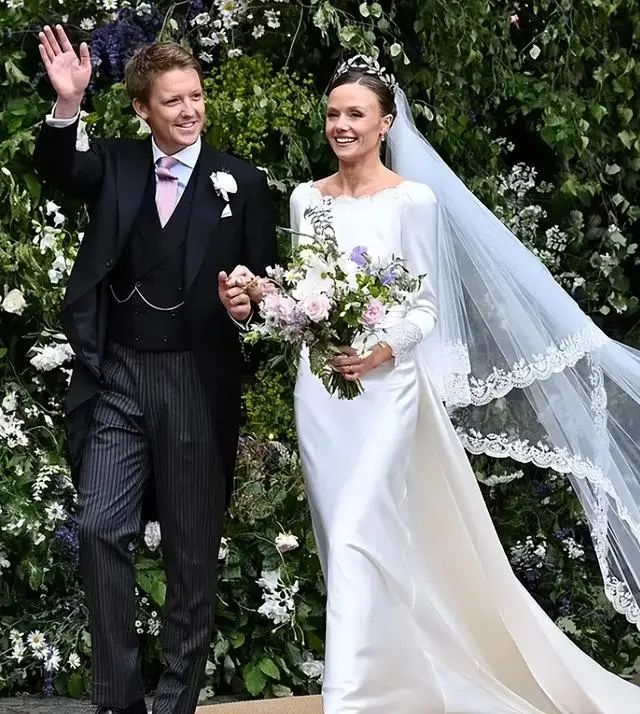 英国千亿富豪公爵盛大婚礼，凯特王妃携三子出席？威廉欢笑迎宾 ...