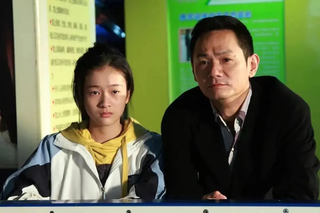 “我的女儿我就宠！”浙江54岁老爸被全网怒赞，看哭一代人