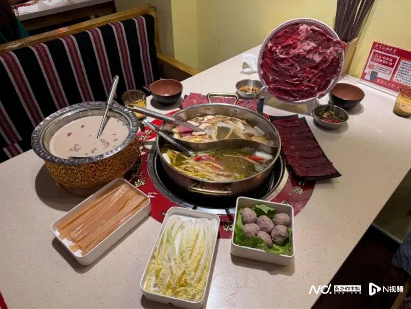 热搜背后的连锁餐饮降价风：太二陈记顺和怂火锅和府捞面均现降价，业内称消费趋于理性 ...