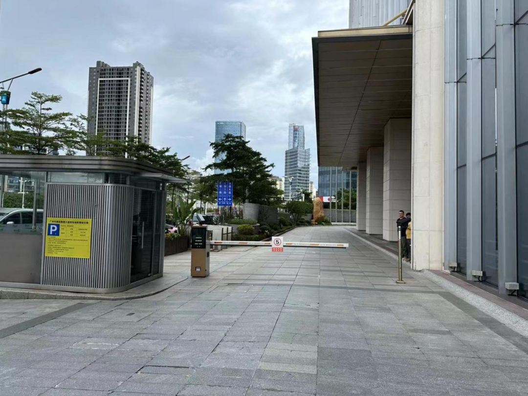 向“线上零元购”说不？数百名商家聚集Temu总部，拼多多独家回应：“平台不会去赚商家 ...