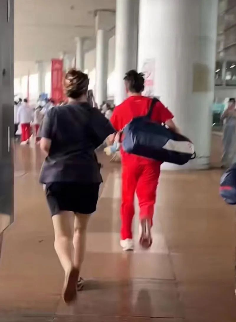 太疯狂！爆火！一张卡炒至近20万