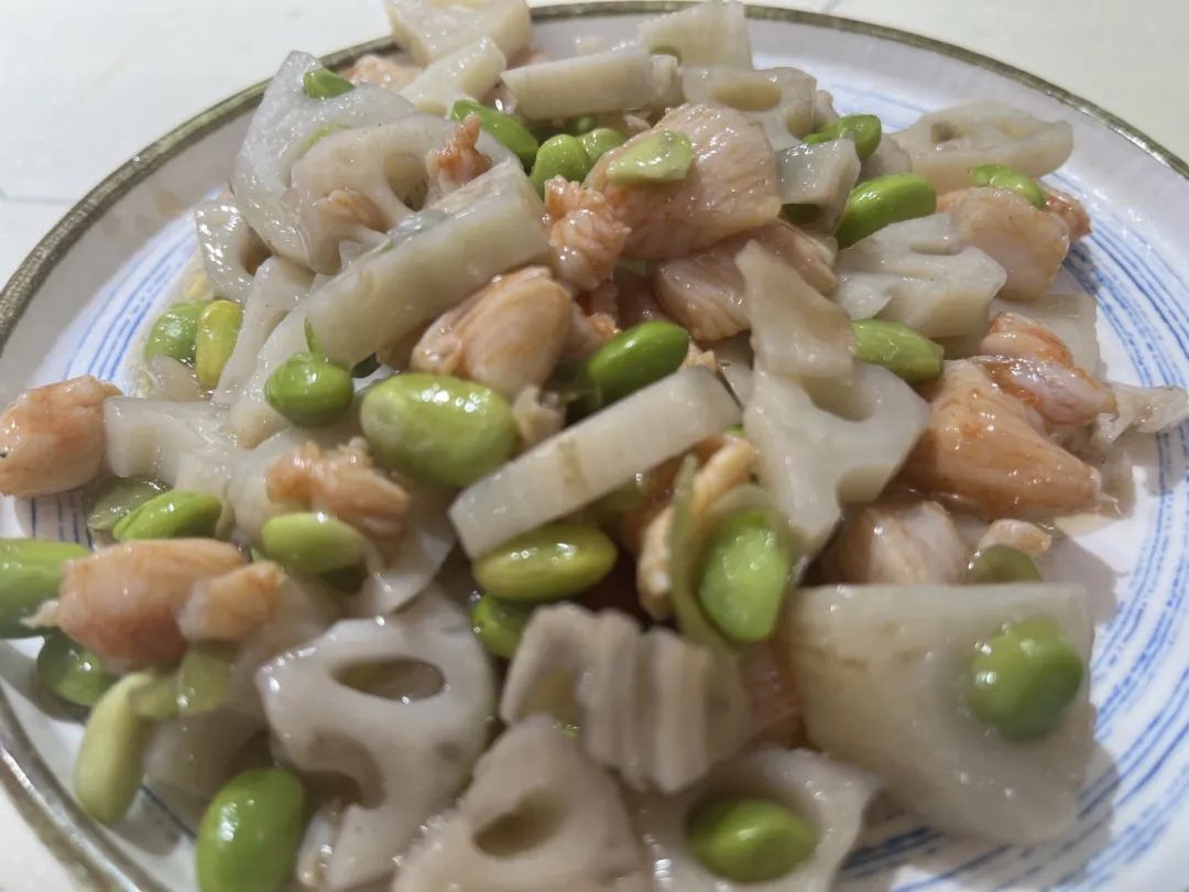 价格腰斩！还要跌！但很多上海人根本摒不牢，还分成两派…正大量上市↗ ... ... ... ...