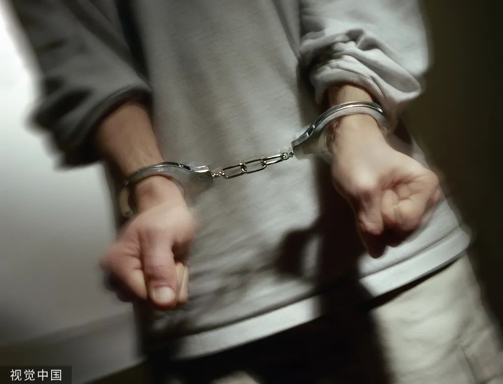 越想越不对劲!上海老丈人报警抓将继承5000万遗产的"准女婿"?网友炸锅 ... ...