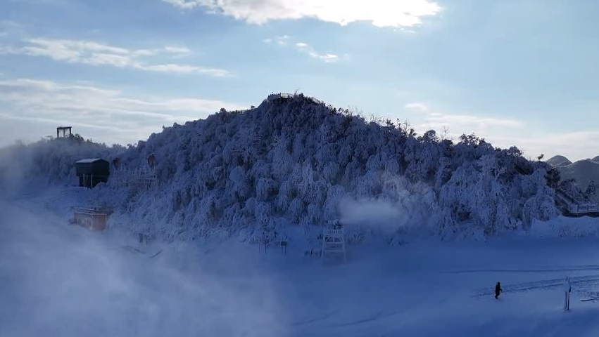 滑雪+温泉！冬日最佳组合在这里就能get！