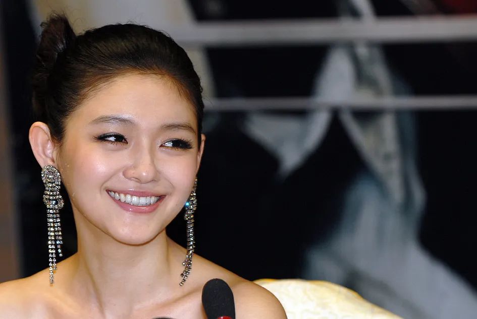 女星大S真实死因有变？上海专家释疑！日本流感重症增多，目前药品短缺... ... ... ...
