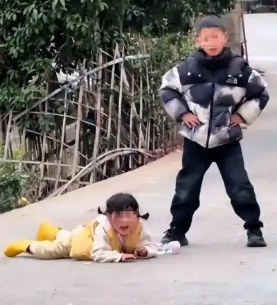 4岁千万粉丝网红“瑶一瑶”已上幼儿园，当地妇联：持续关注孩子成长 ... ...