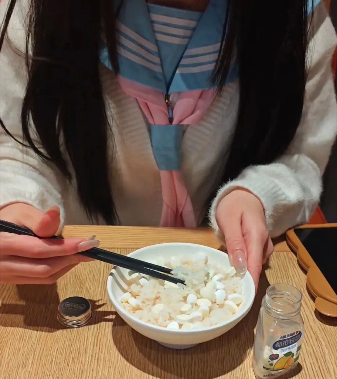 白富美圈疯传的“糖水泡饭”，揭露害惨了多少中国女生的新型洗脑 ... ... ... ...