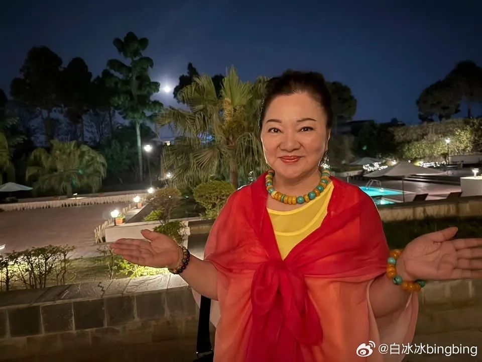 69岁女星自曝求子血泪史！16次试管都失败，扎了3200针