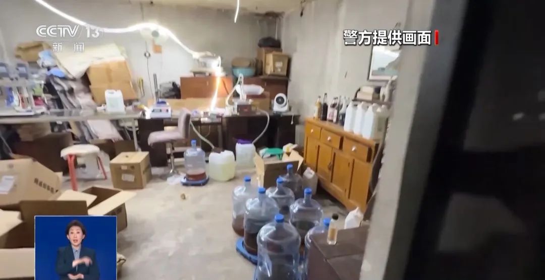 有年轻人“碎了”！热搜曝光：这些咖啡挨着旱厕，糖浆满是霉斑…… ... ... ...