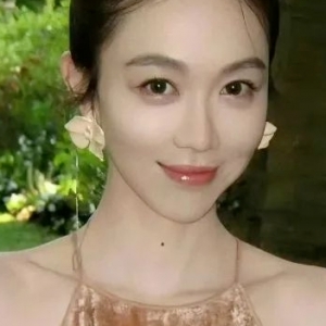 知名女演员自曝被霸凌！冲上热搜