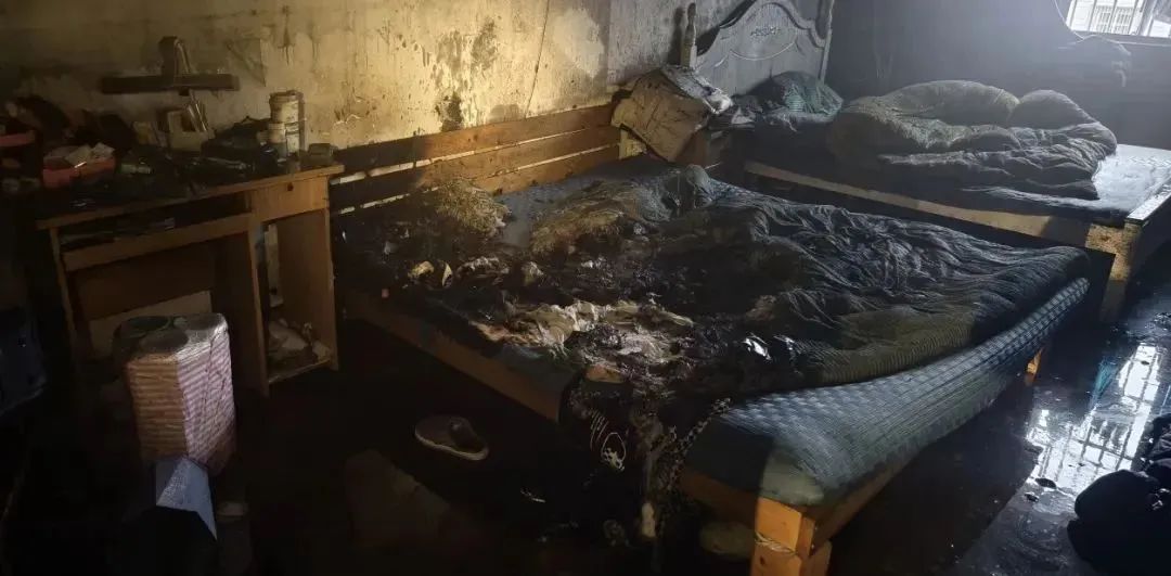 男子在家中离奇死亡：尸体焦黑，紧握手机！紧急提醒：4个危险信号赶紧自查！ ... ...