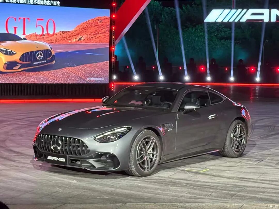全新AMG GT入门车，搭载满血M139！99.8万，快喊你兄弟给你买！