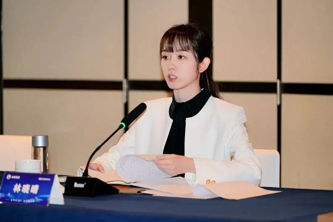 29岁掌管价值34亿元上市公司，四川A股最年轻女董事长续任！