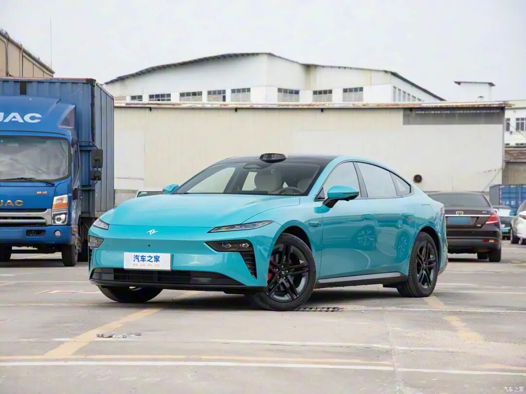 13.99万起买中大型轿车！标配激光雷达/8295P芯片，同样价格你会选它还是启源A07？ ... ...