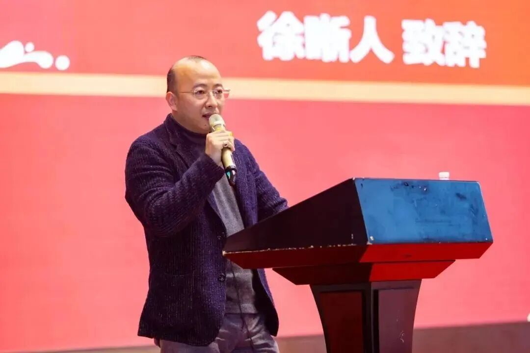 发布公告！知名公司董事长、总裁，被逮捕