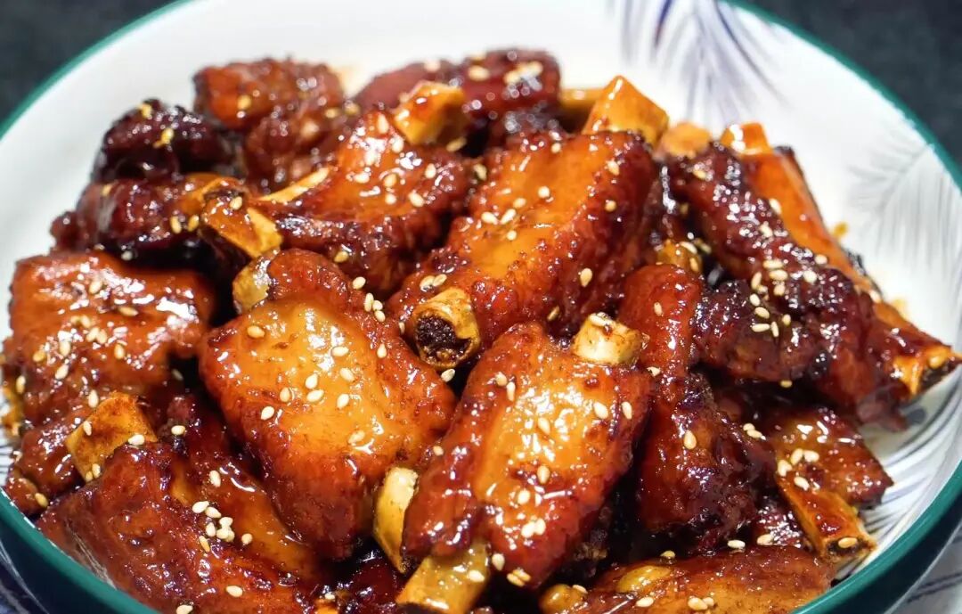 糖醋排骨最简单的家常做法，酸甜可口又解馋，厨房小白也能学会 ... ...