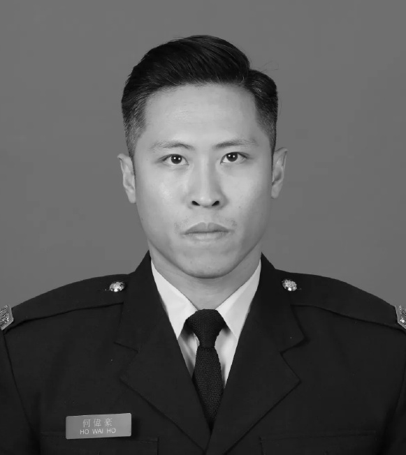 香港37岁消防员殉职，与女友相恋10年计划下个月结婚，女友发文悼念：你是我的骄傲，我 ...