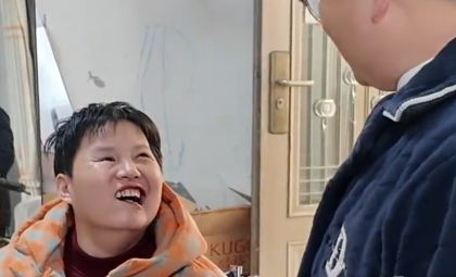 儿媳遇车祸成植物人，婆婆借款百万照顾5年，不让儿子再娶：她叫我一声“妈”，我就得  ...