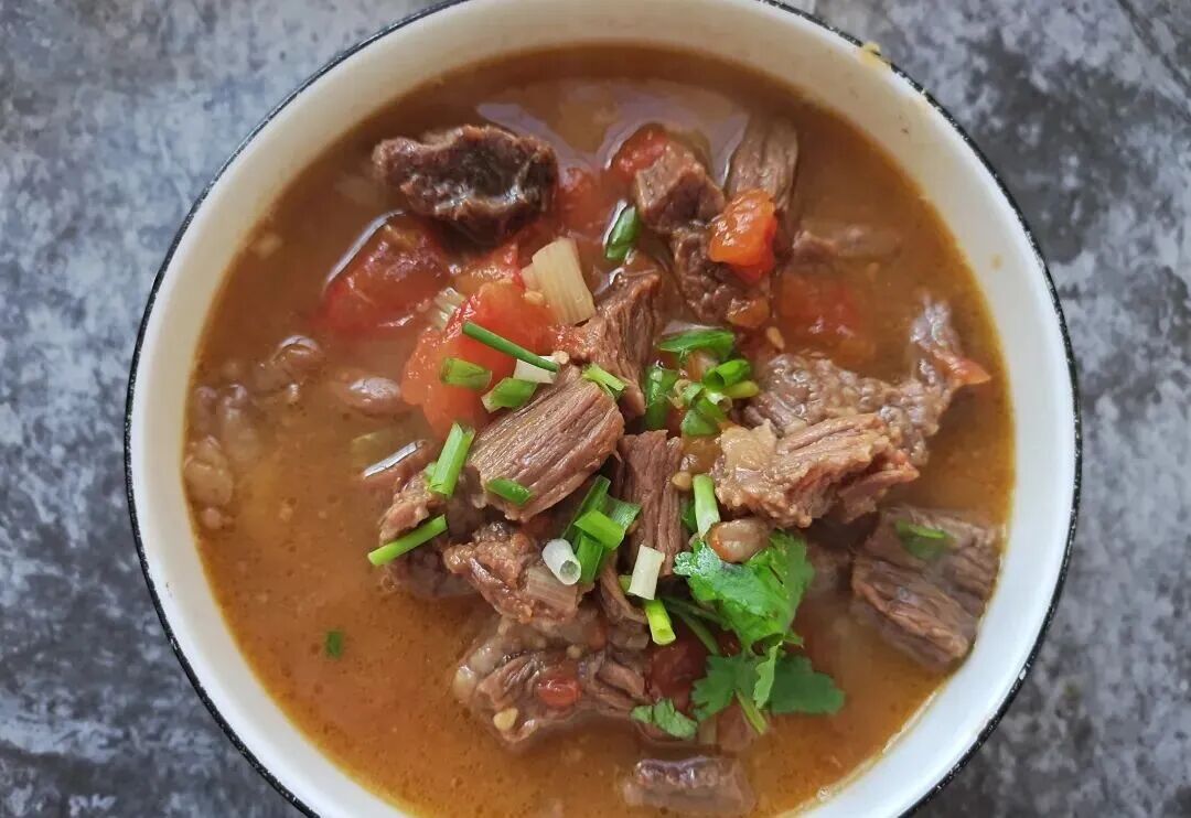 炖牛肉时，牢记“3放3不放”，牛肉软烂入味，不腥不柴，好吃解馋 ... ...