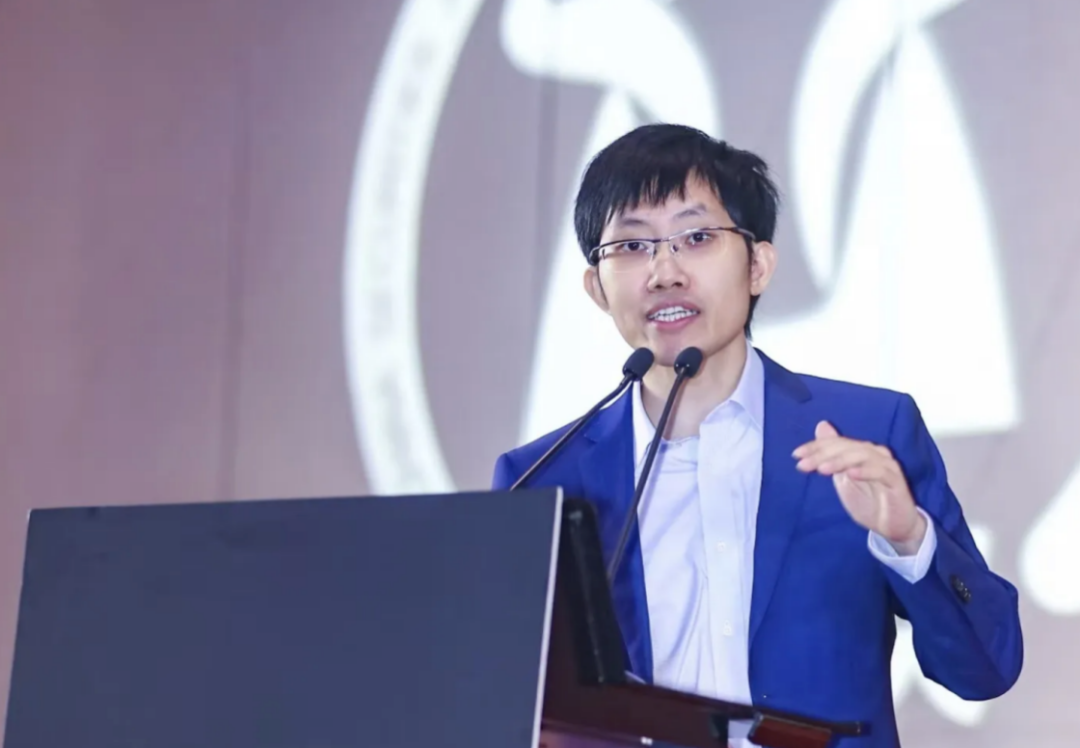 估值破万亿，1845亿梁文锋和他的DeepSeek近况如何？