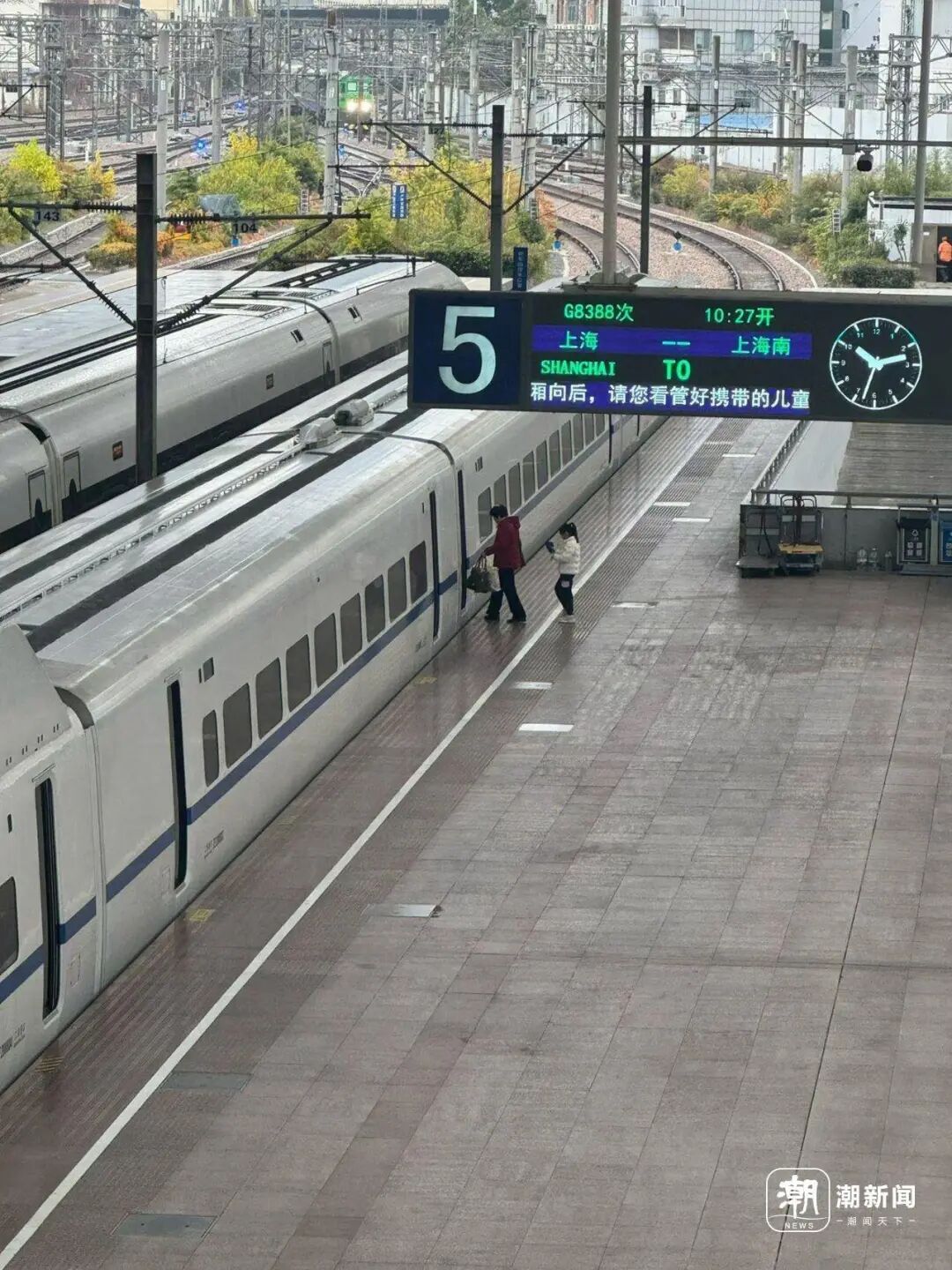 小伙从上海坐高铁出发，1200公里路程只花了61元，还是一等座！为何这么便宜？他是这么 ...