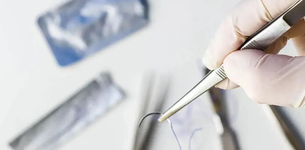 市值蒸发87%，高端口腔第一股深陷停牌风暴，10万股东被套