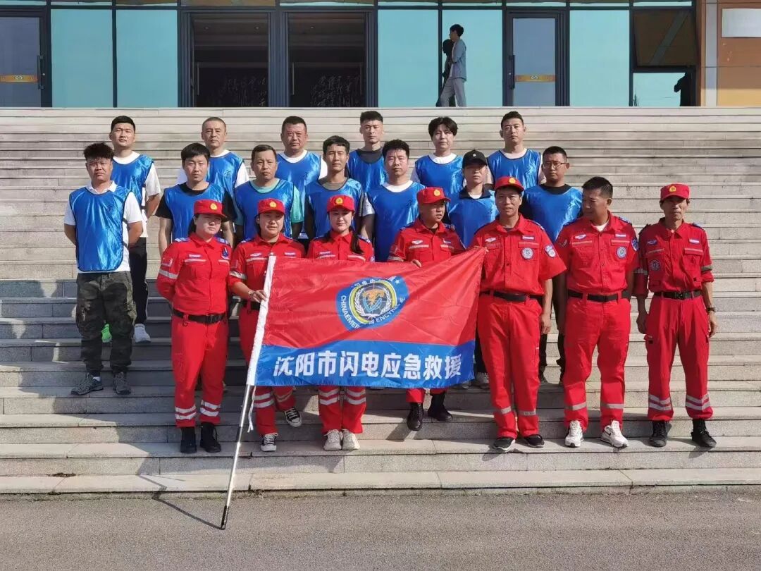 痛心！大学生金城龙，为救意外落水父子不幸遇难！年仅26岁，他本有大好前程… ... ...