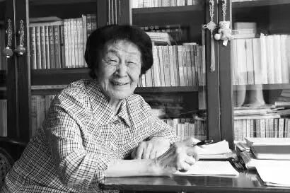 沉痛悼念！“人民教育家”于漪与世长辞，享年97岁；她“一辈子做教师，一辈子学做教师 ...