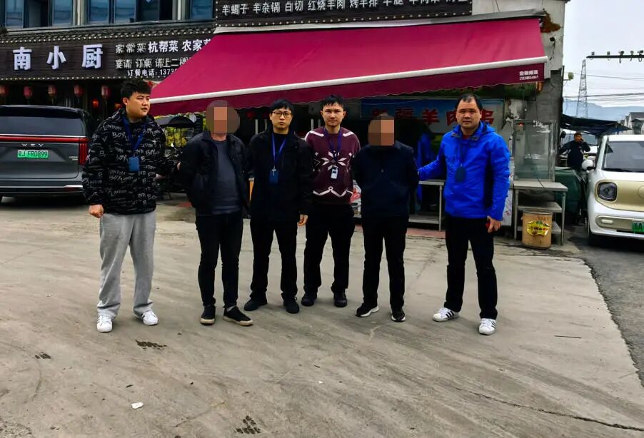 浙江俩小偷用手机地图定位寺庙盗窃功德箱，偷得只剩硬币！其中一人平常开奥迪，盗窃只 ...