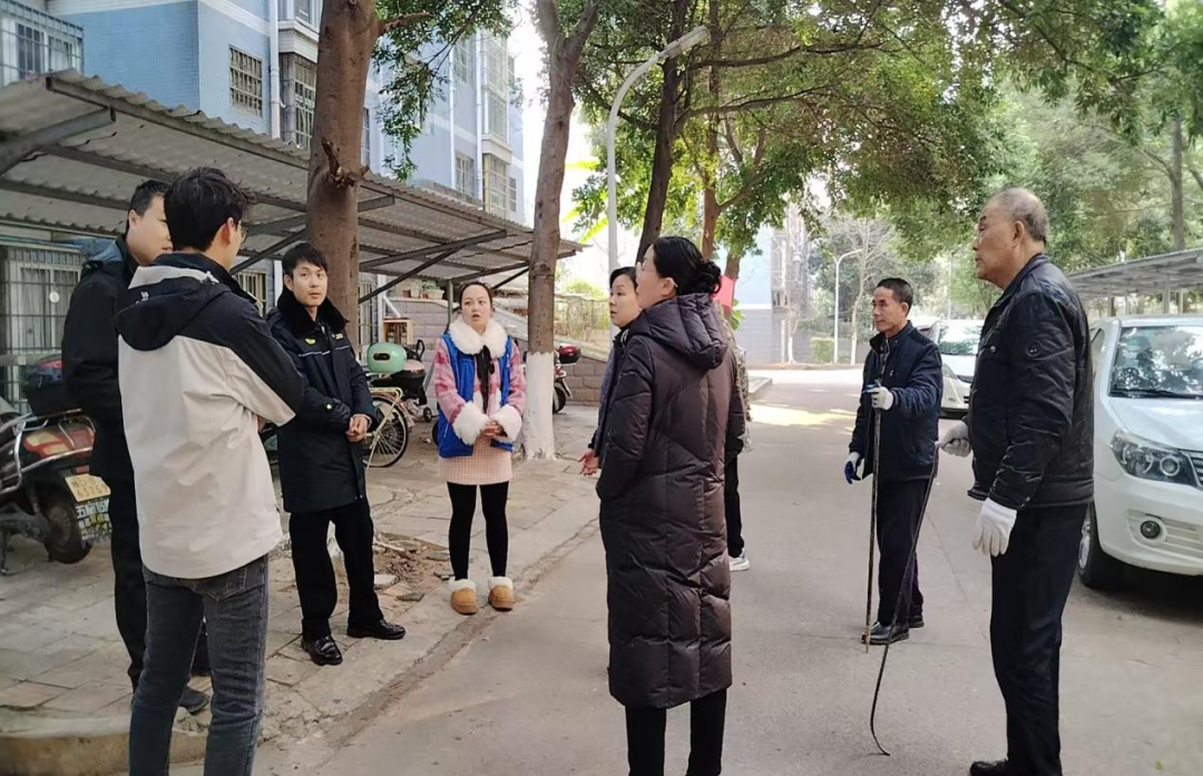 江西吉安一20年老小区负一楼逢雨必淹，管道塌陷却迟迟不改造；吉州区古南镇街道办：改 ...