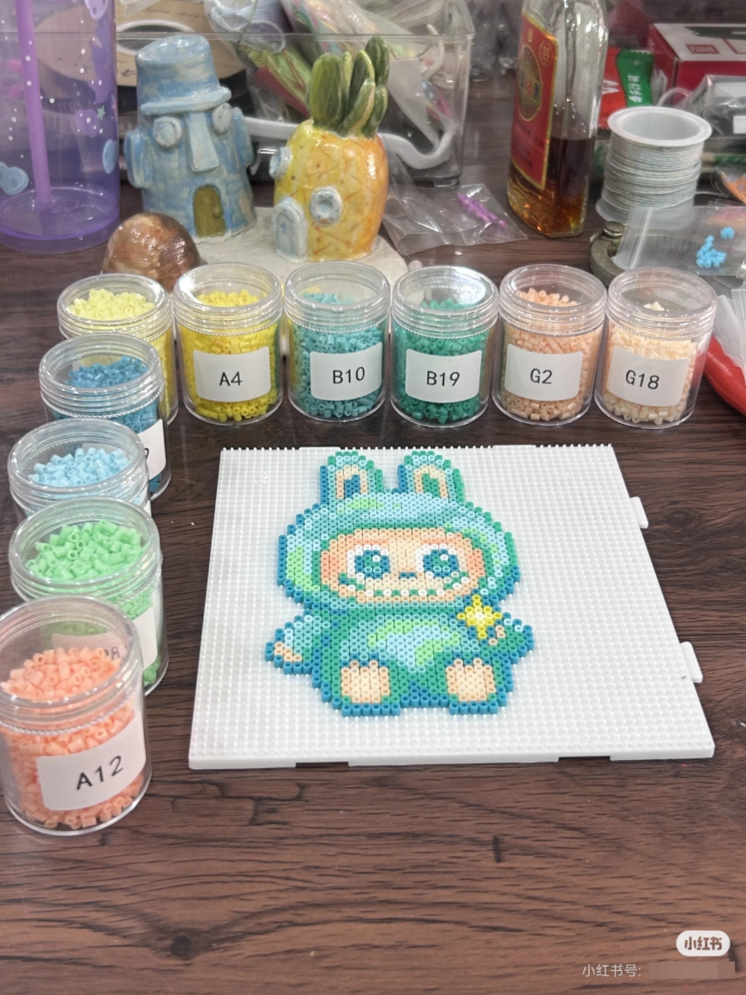 拼豆火了！千颗豆仅2元，成品却卖上百元？有银饰店转行拼豆店， 拼豆是暴利生意吗？ . ...