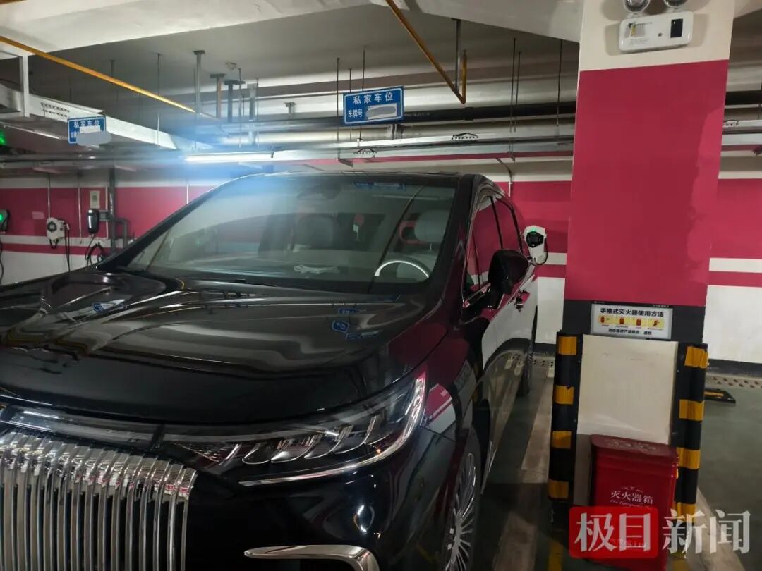 车大位小”停车难调查｜新能源车越造越大，停车不易