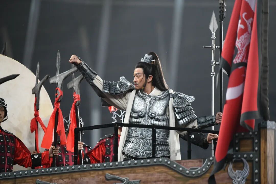 网友许愿成真！“霸王”亮相，“宿迁发布”键盘抡冒烟