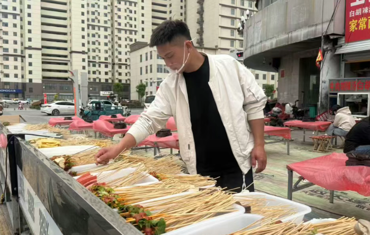 “不用结账，快走！”突刮大风，老板霸气喊话，全网点 ...