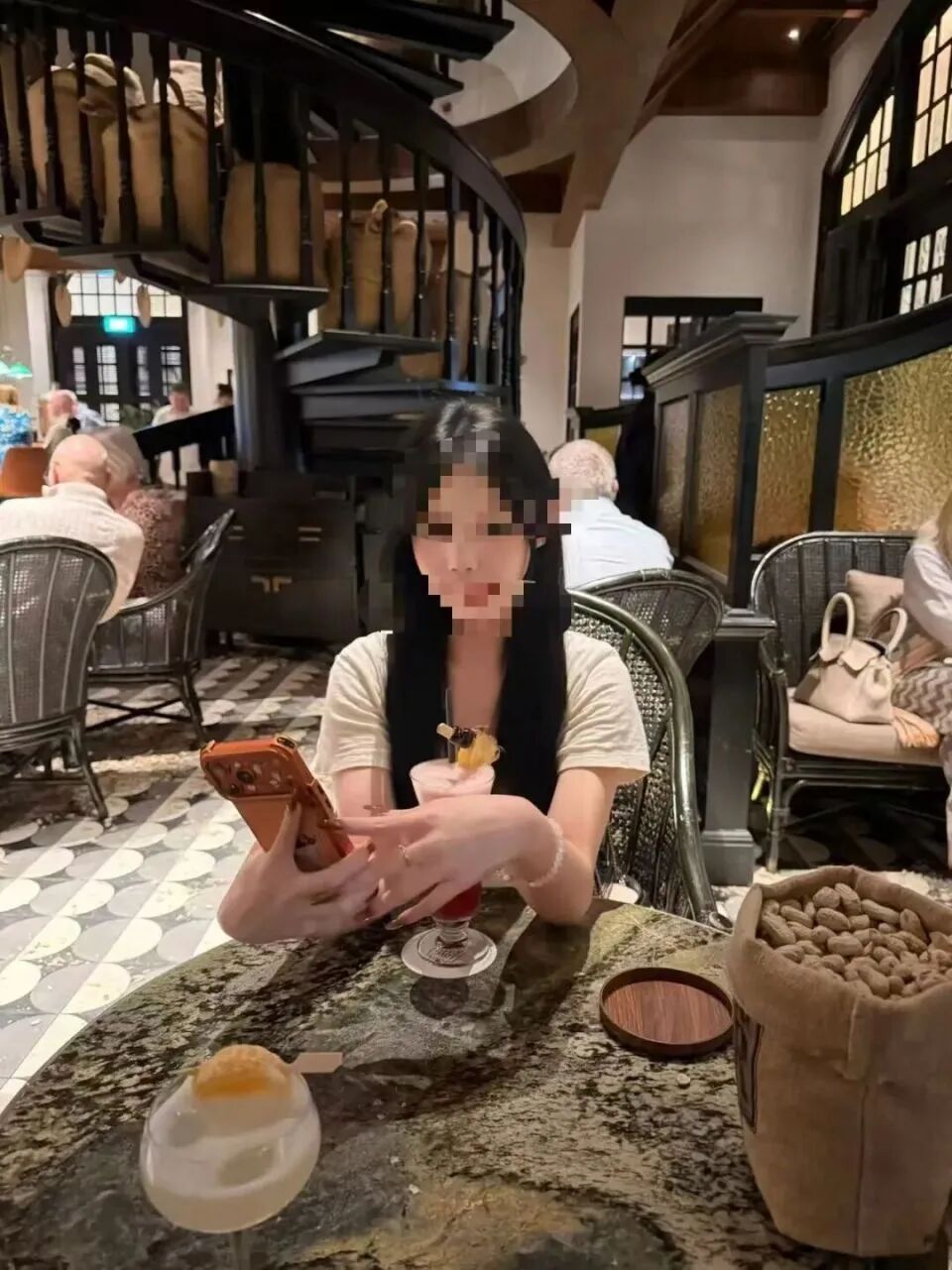 女大学生“受邀”去泰国参加泼水节 被转卖至缅甸电诈园