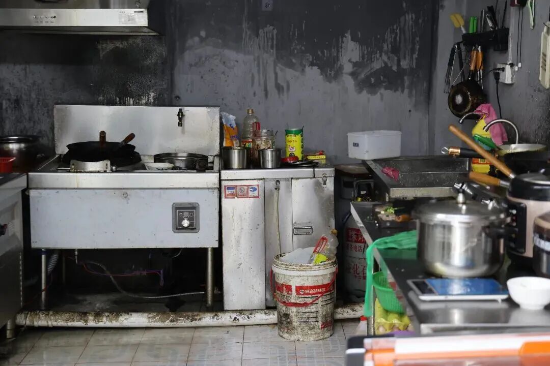 记得放冰箱！仅1毫克就能致命，很多浙江人也爱吃......一餐厅被查，店家已全部销毁 .. ...