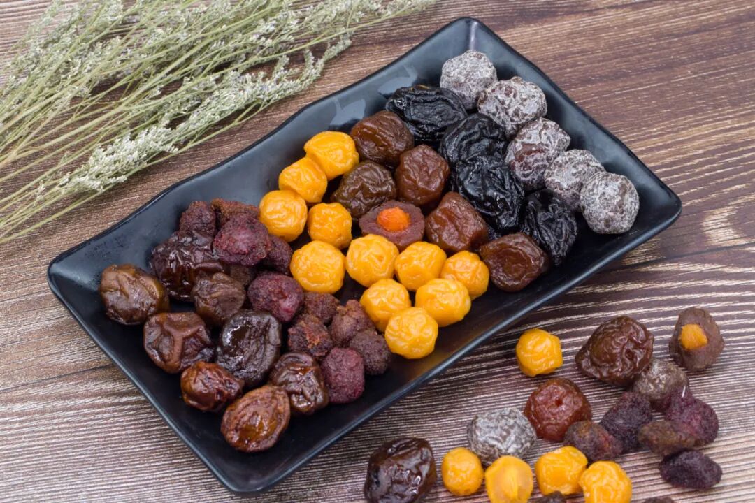 比白糖还可怕的“隐形糖”！伤肝、长胖、升尿酸，你常吃的食物中就有 ... ...